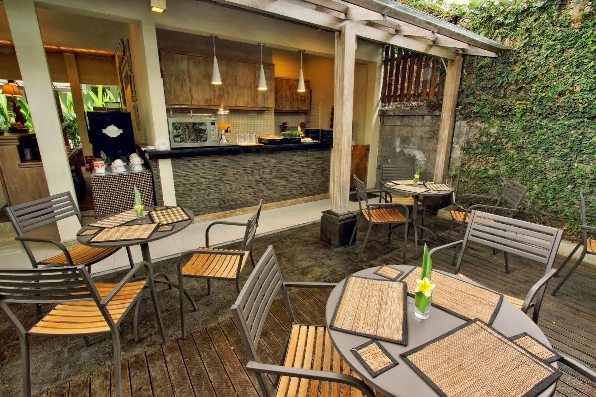 Hotel Sari Kuta Kuta Lombok